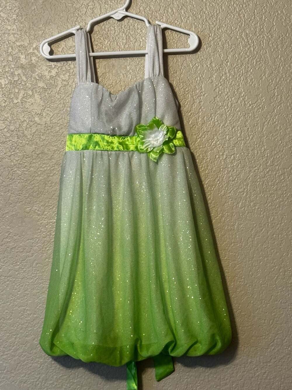 Amy Byer Girls White and Green Sparkle Tulle Party Dress Size 6
